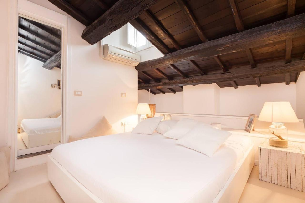 Lägenhet Navona Luxury Penthouse